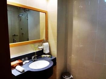 Safari Village Executive Suites Muskat Eksteriør bilde
