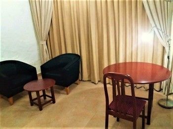 Safari Village Executive Suites Muskat Eksteriør bilde